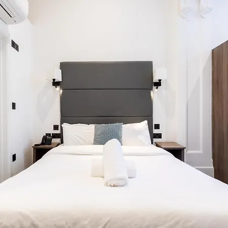 The J Hyde Park Hotel-2